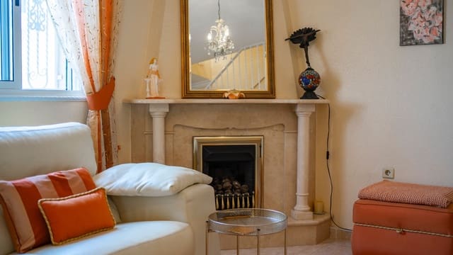 5 bedroom Villa for sale in Ciudad Quesada, Rojales with pool - € 350,000 (Ref: 9131735)