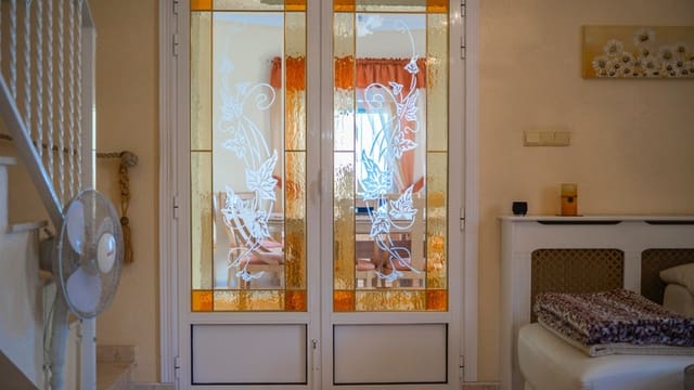 5 bedroom Villa for sale in Ciudad Quesada, Rojales with pool - € 350,000 (Ref: 9131735)