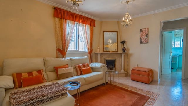 5 bedroom Villa for sale in Ciudad Quesada, Rojales with pool - € 350,000 (Ref: 9131735)