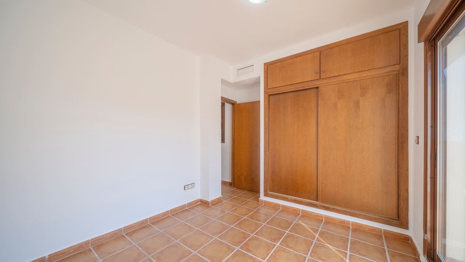 3 slaapkamer Halfvrijstaande villa te koop in Algorfa met zwembad - € 230.000 (Ref: 9133138)