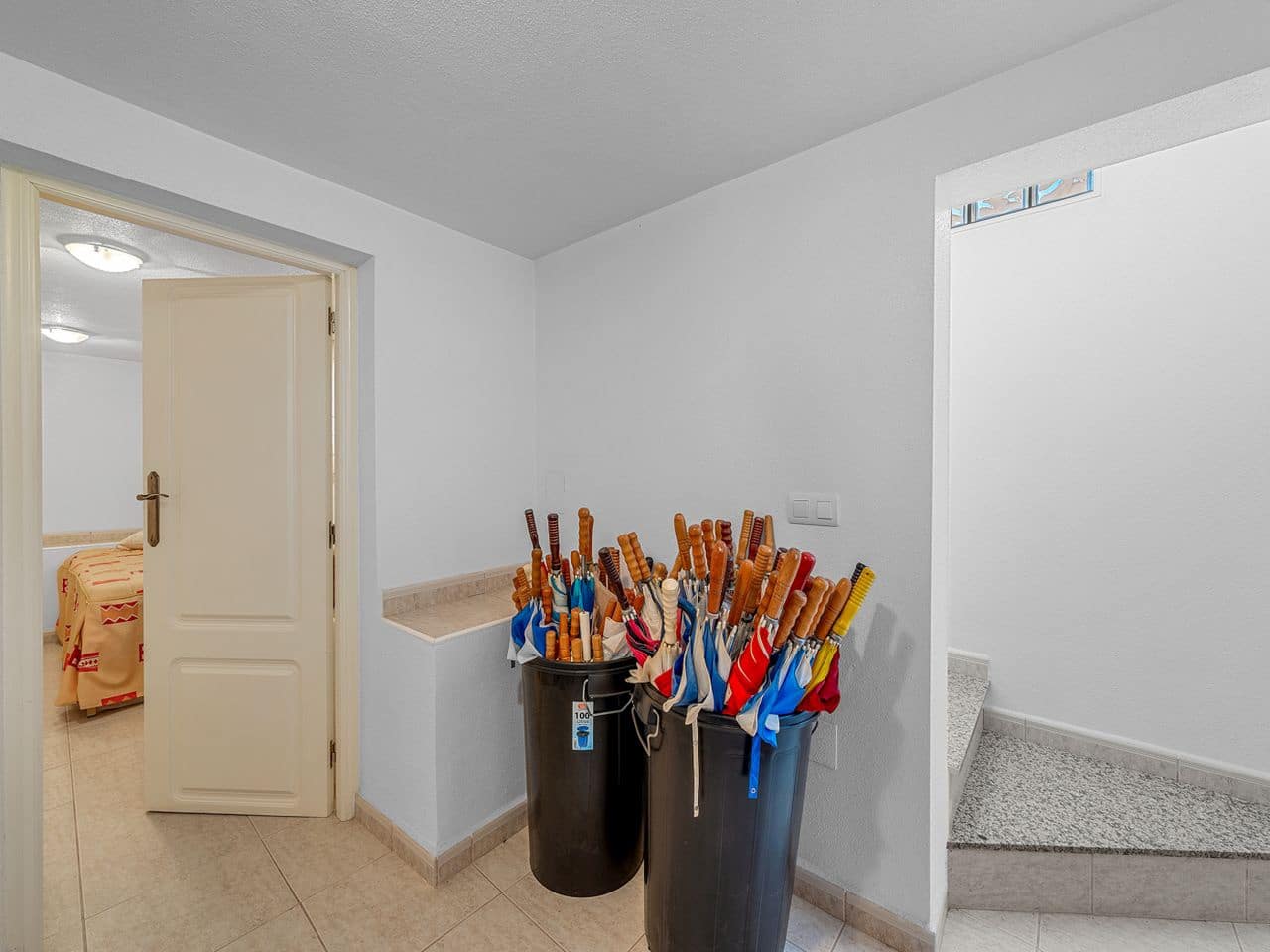 5 chambre Villa/Maison à vendre à Benimar avec piscine - 389 000 € (Ref: 9133451)