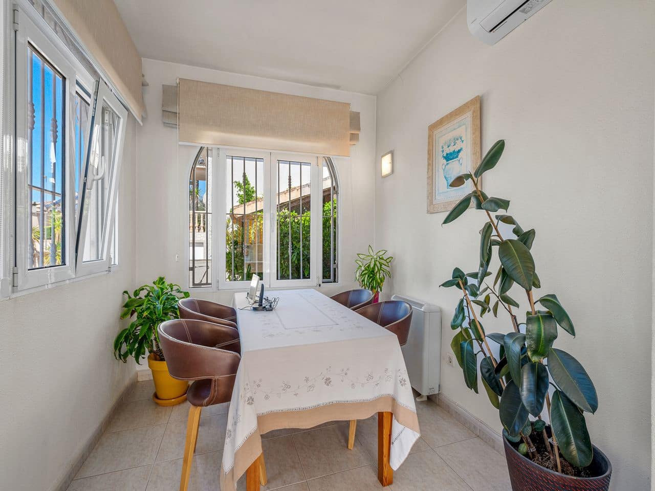 5 chambre Villa/Maison à vendre à Benimar avec piscine - 389 000 € (Ref: 9133451)