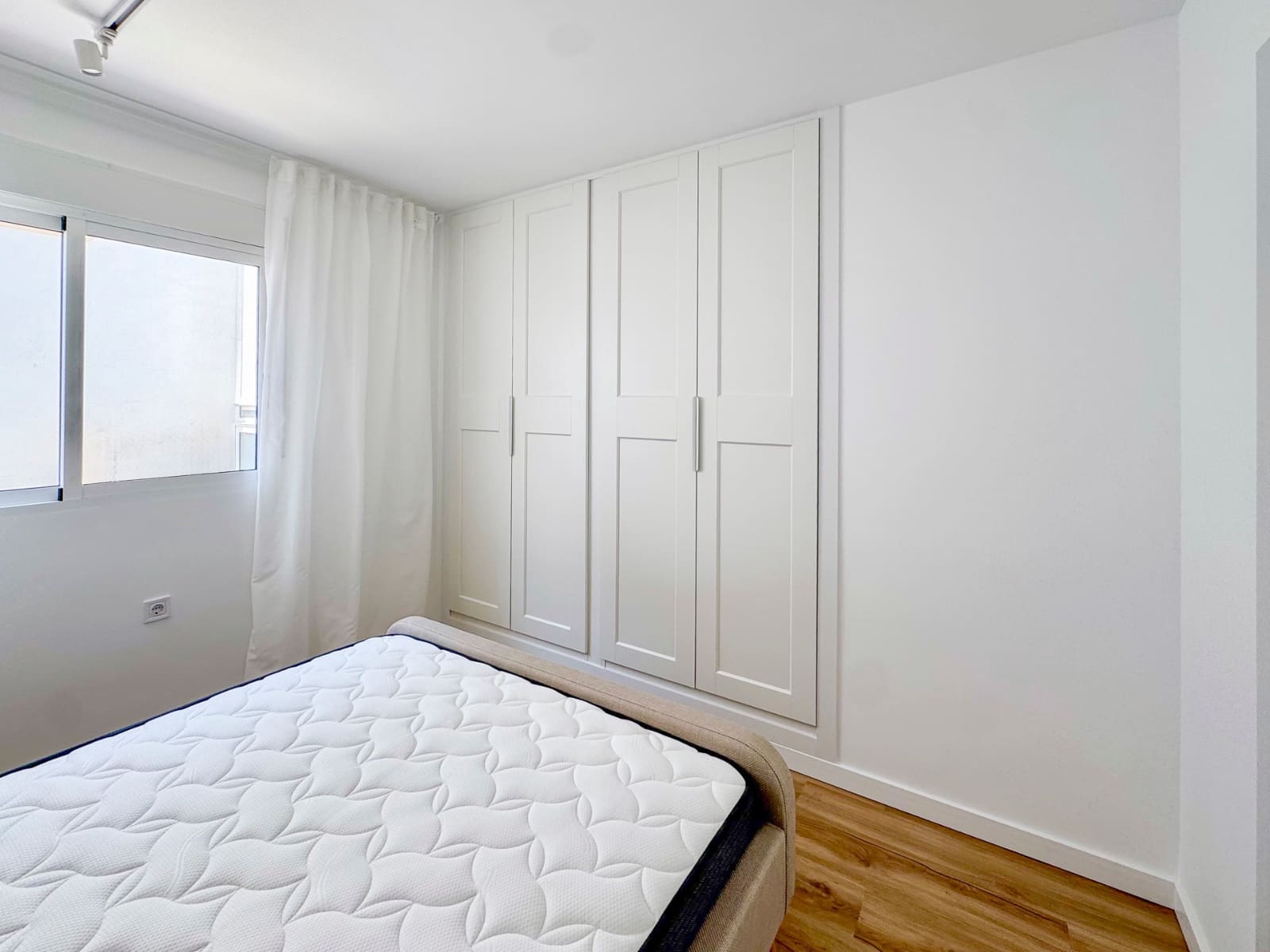 2 bedroom Apartment for sale in Punta Prima with pool - € 189,000 (Ref: 9141935)