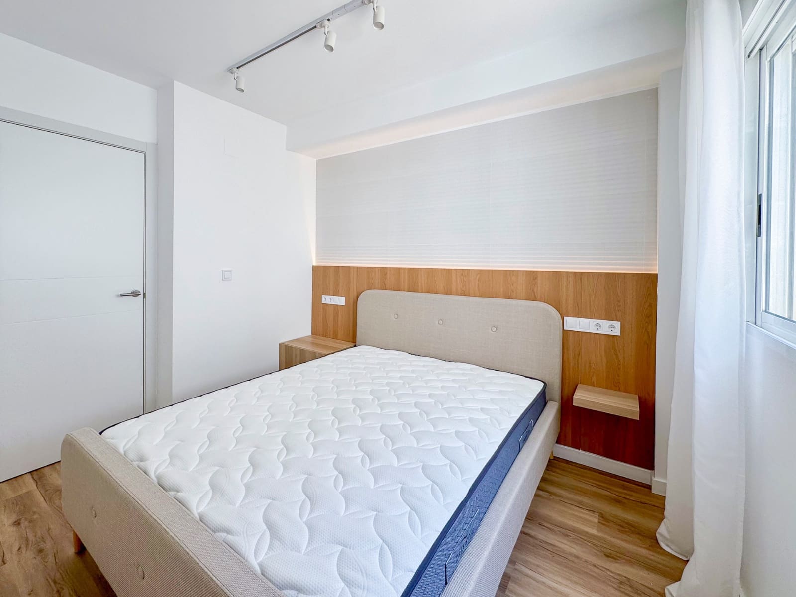 2 bedroom Apartment for sale in Punta Prima with pool - € 189,000 (Ref: 9141935)