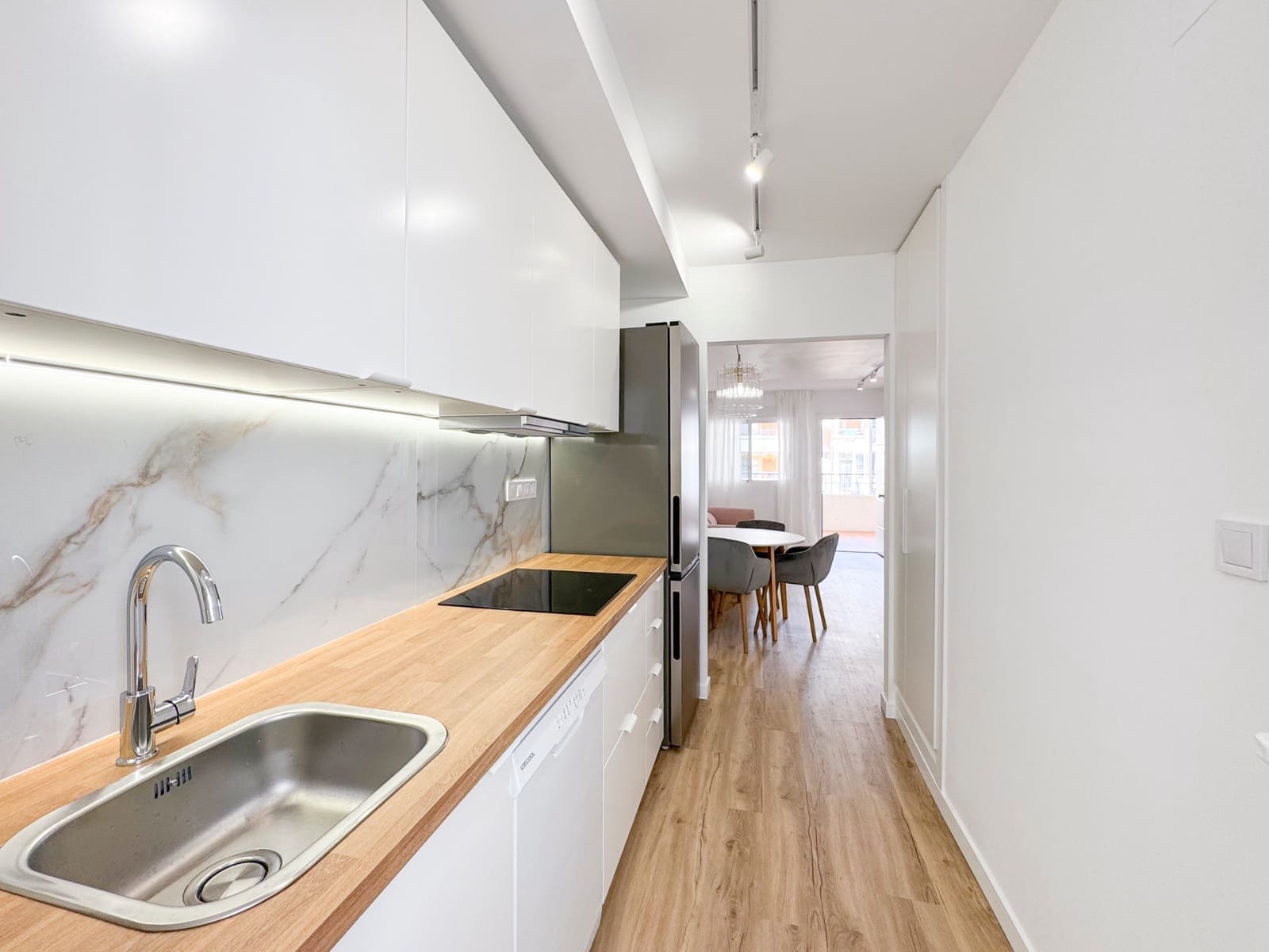 2 bedroom Apartment for sale in Punta Prima with pool - € 189,000 (Ref: 9141935)