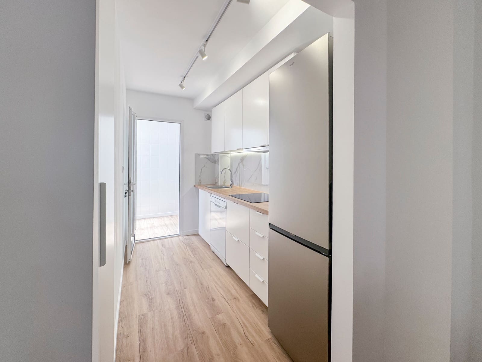 2 bedroom Apartment for sale in Punta Prima with pool - € 189,000 (Ref: 9141935)