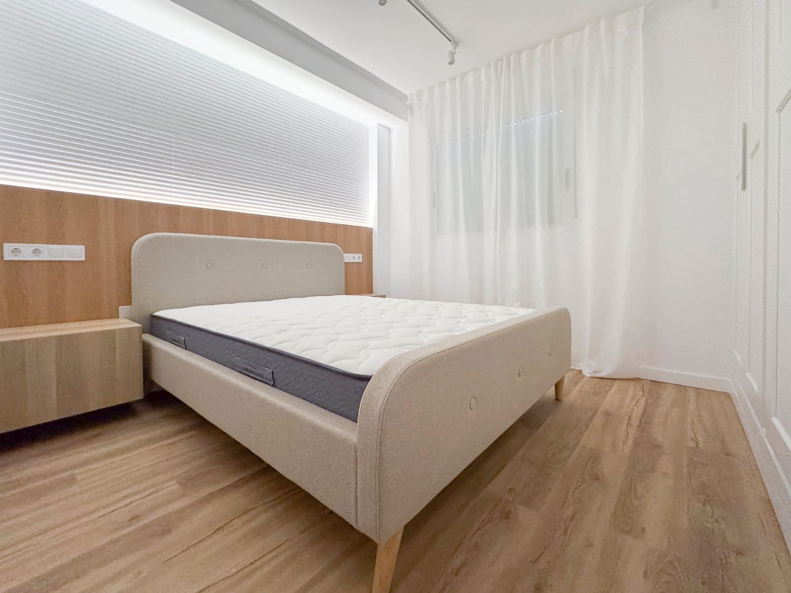 2 bedroom Apartment for sale in Punta Prima with pool - € 189,000 (Ref: 9141935)