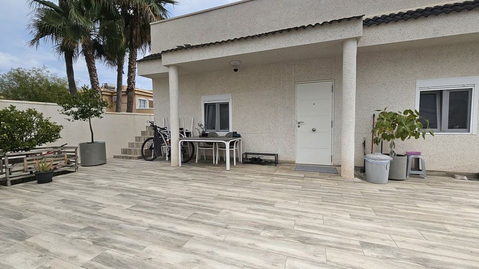 4 quarto Moradia para venda em Ciudad Quesada com piscina - 460 000 € (Ref: 9144277)