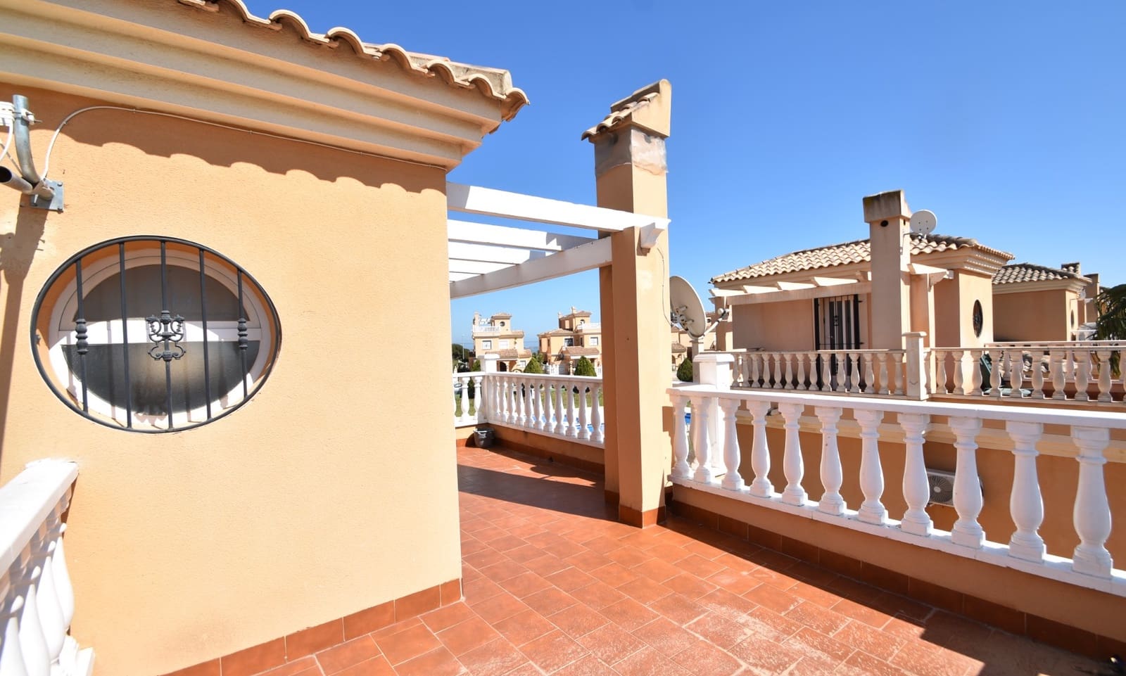 3 camera da letto Villa in vendita in Algorfa con piscina - 234.950 € (Rif: 9145821)