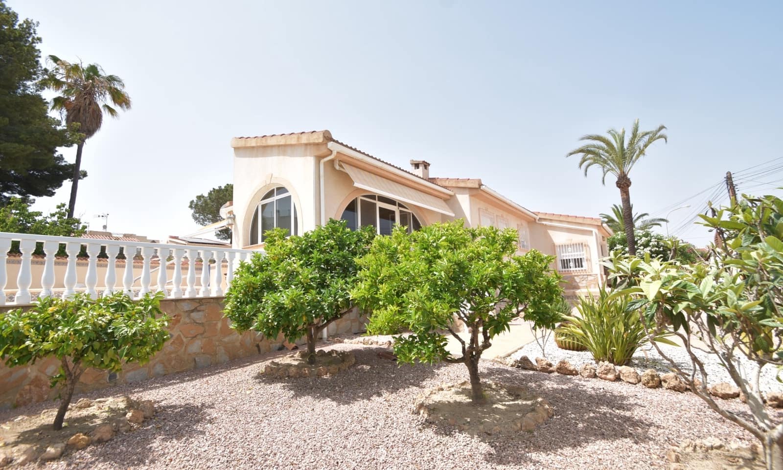 3 bedroom Villa for sale in Ciudad Quesada with pool garage - € 480,000 (Ref: 9146130)