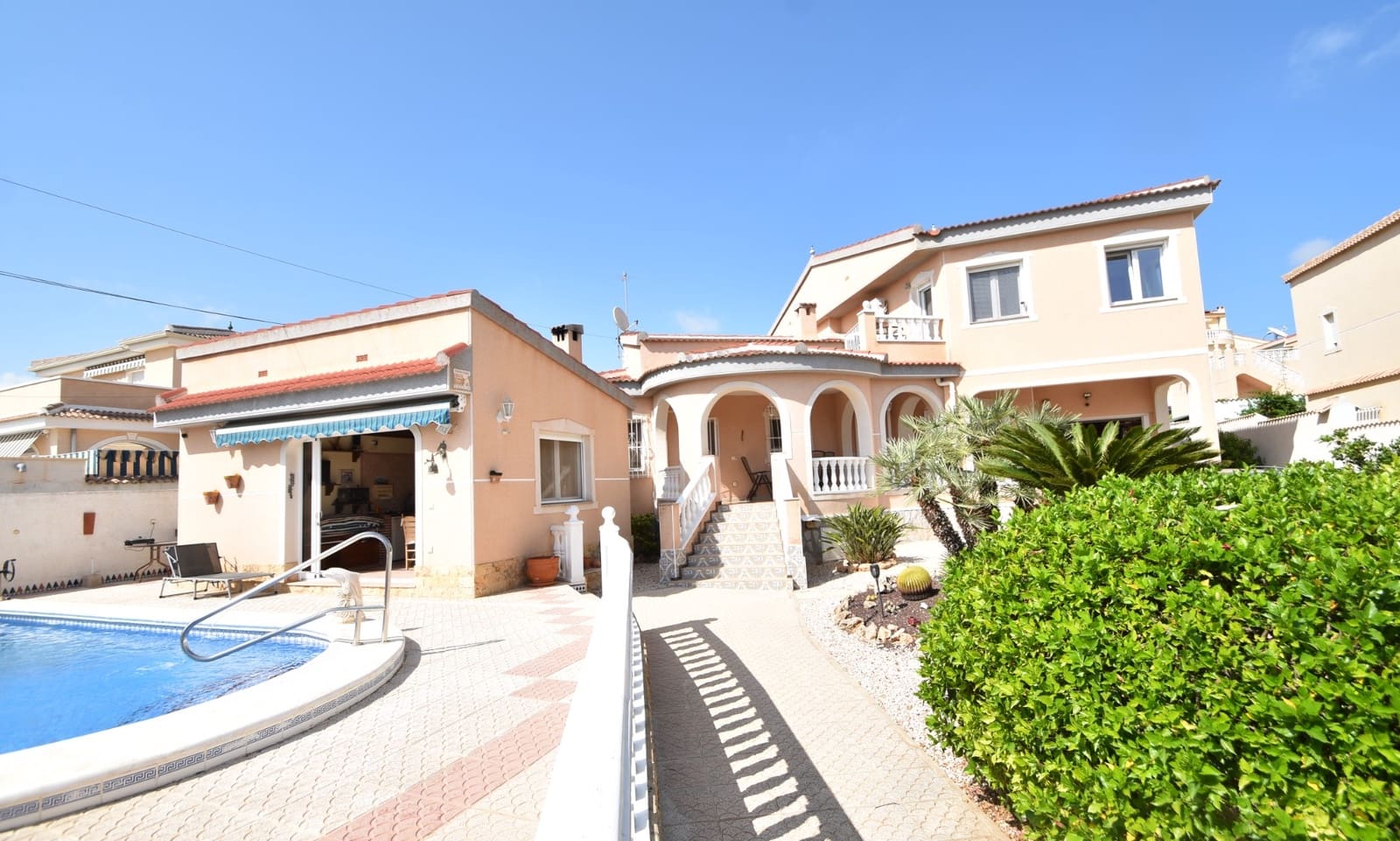 5 camera da letto Villa in vendita in Ciudad Quesada con piscina garage - 630.000 € (Rif: 9146255)