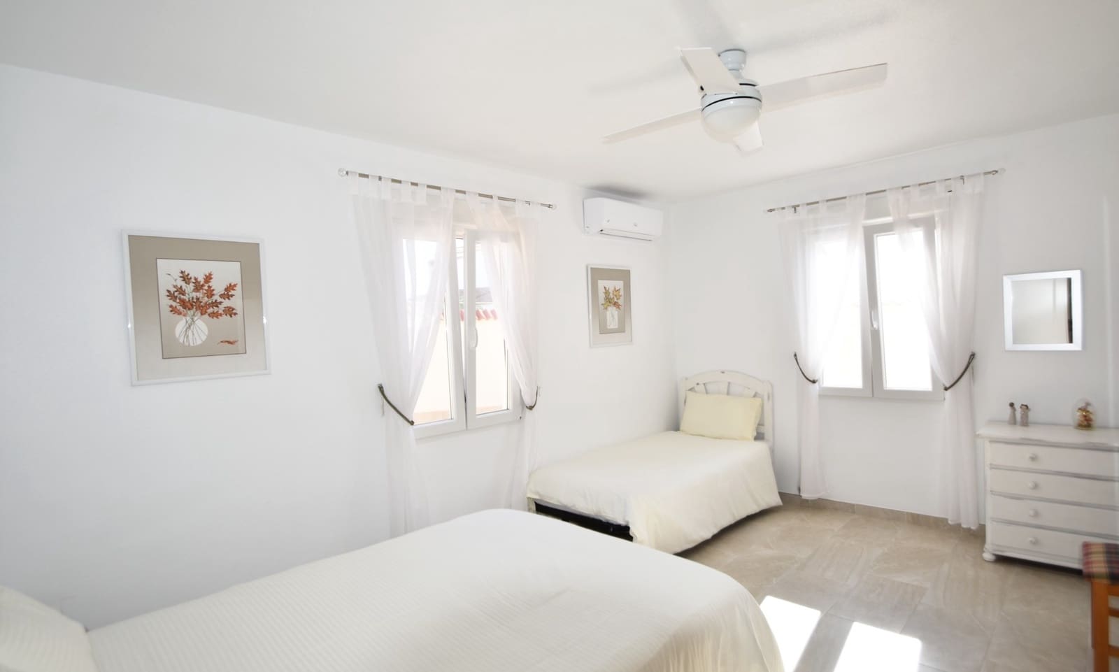 3 soverom Villa til salgs i Ciudad Quesada med svømmebasseng - € 599 000 (Ref: 9146256)