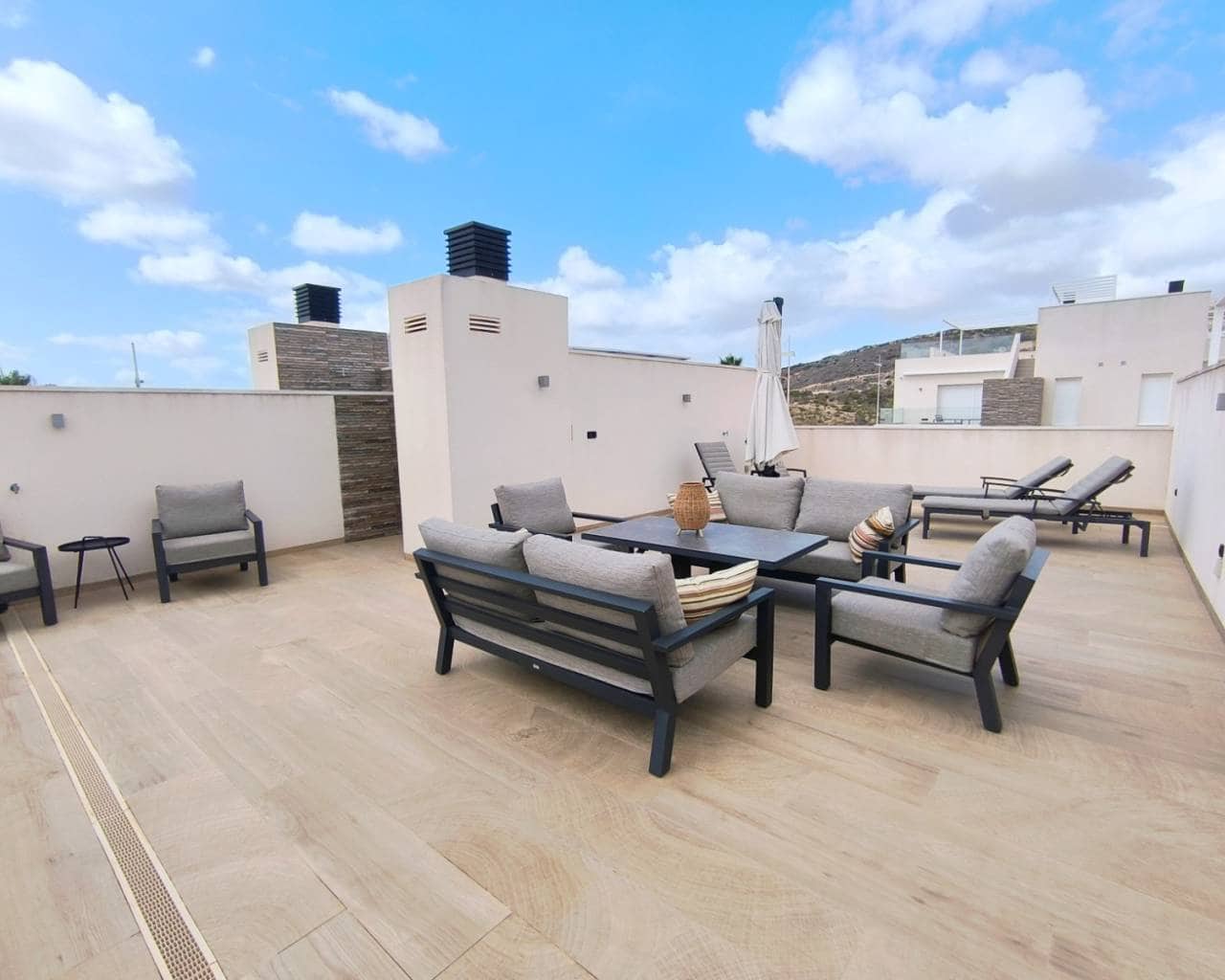 2 makuuhuone Huoneisto myytävänä paikassa Algorfa mukana uima-altaan - 295 000 € (Ref: 9152735)