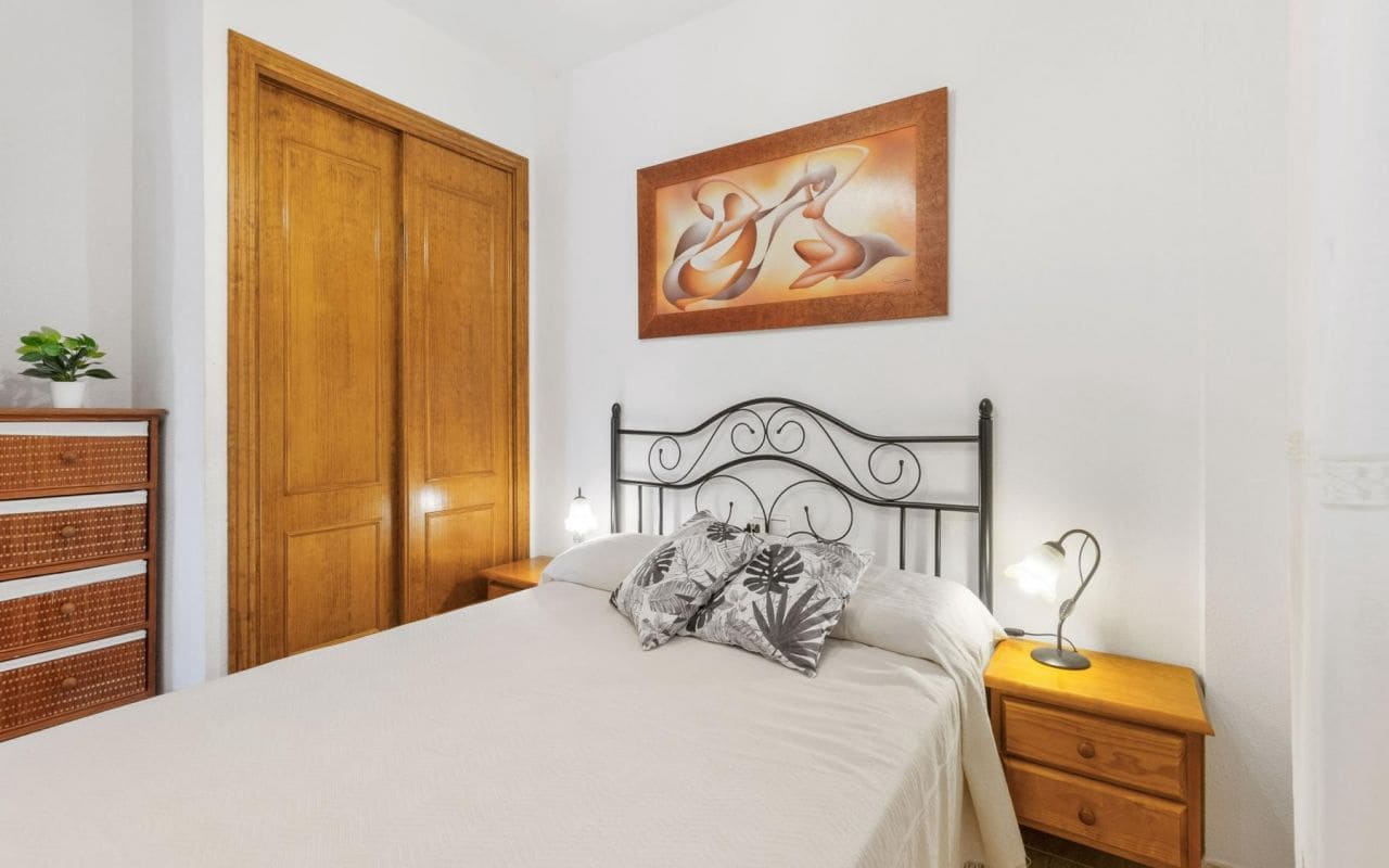 3 quarto Moradia em Banda para venda em Orihuela Costa com piscina - 219 000 € (Ref: 9153136)