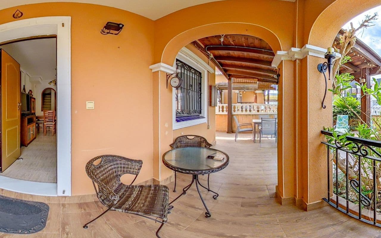 3 quarto Moradia em Banda para venda em Orihuela Costa com piscina - 219 000 € (Ref: 9153136)