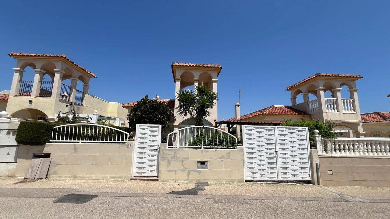 3 quarto Moradia para venda em Algorfa com piscina - 207 000 € (Ref: 9161705)