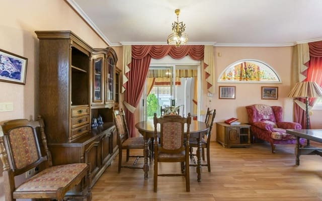 3 makuuhuone Huvila myytävänä paikassa Ciudad Quesada, Rojales mukana uima-altaan - 349 000 € (Ref: 9162994)