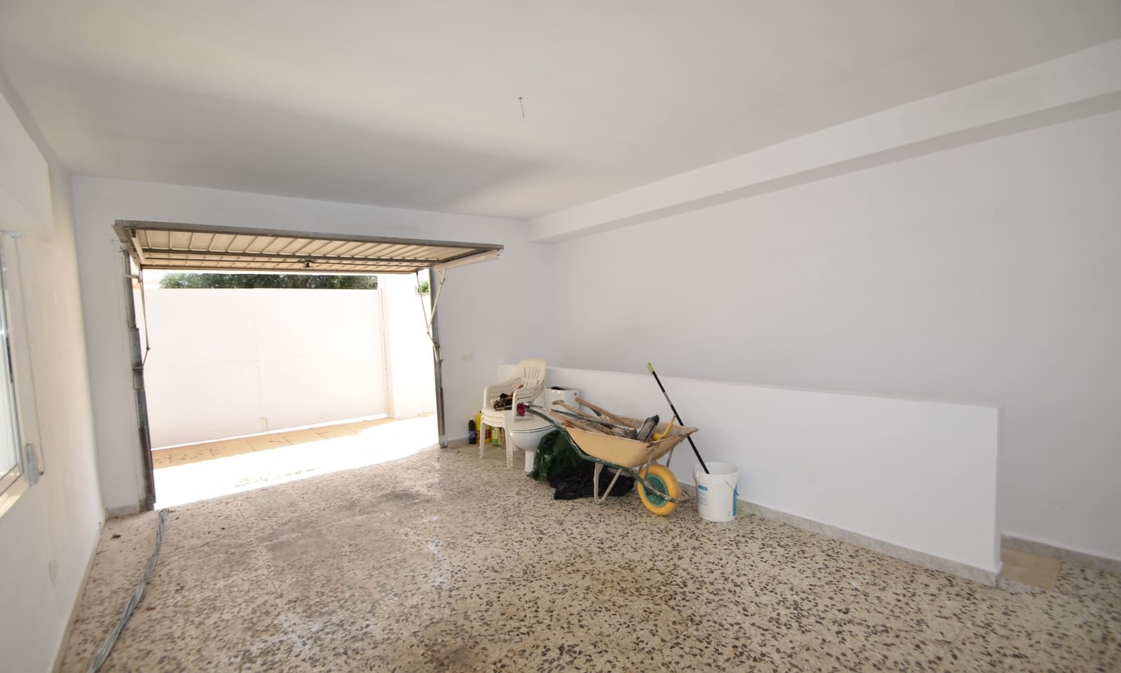 2 bedroom Villa for sale in Ciudad Quesada with pool garage - € 439,000 (Ref: 9168130)