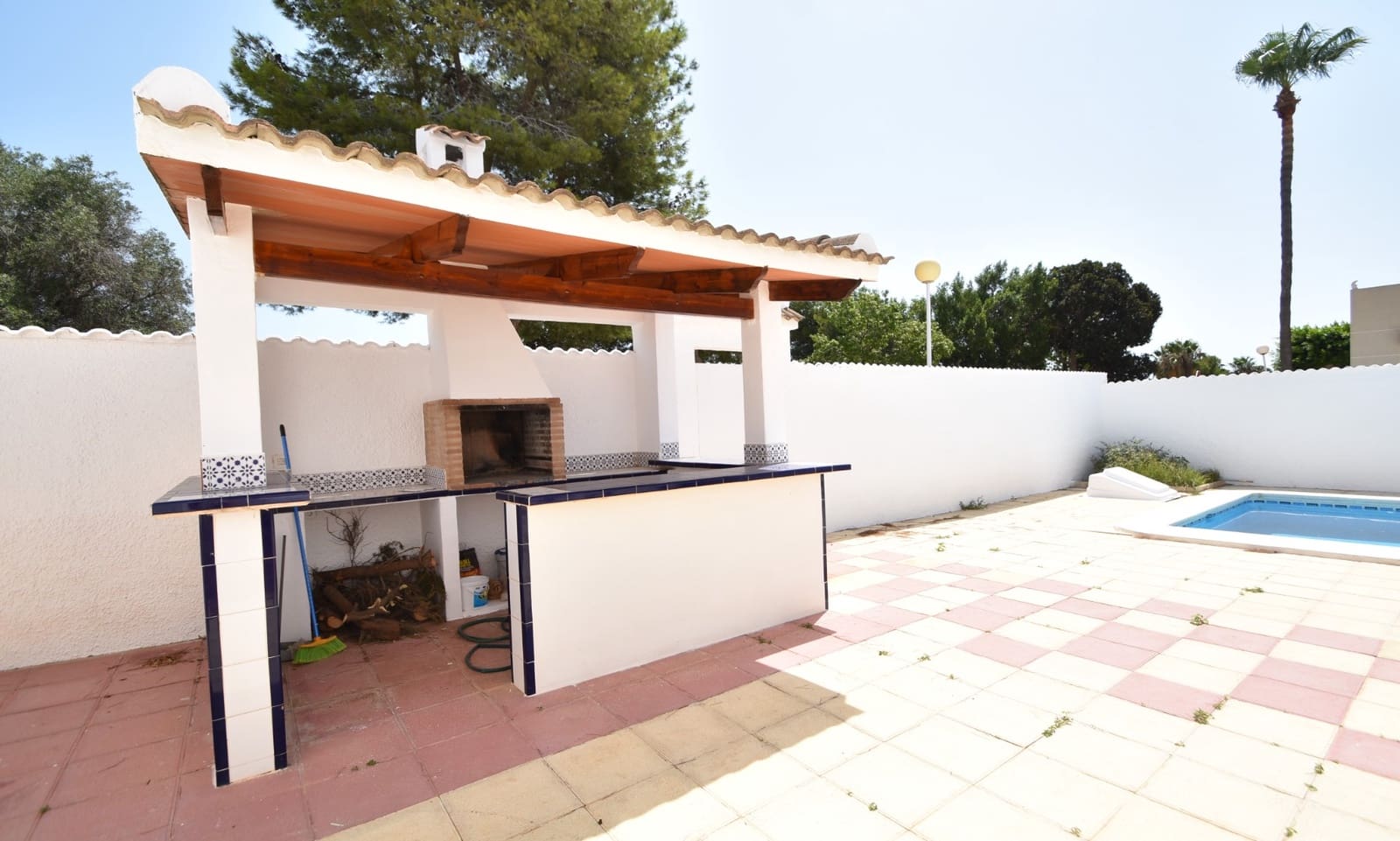 2 bedroom Villa for sale in Ciudad Quesada with pool garage - € 439,000 (Ref: 9168130)