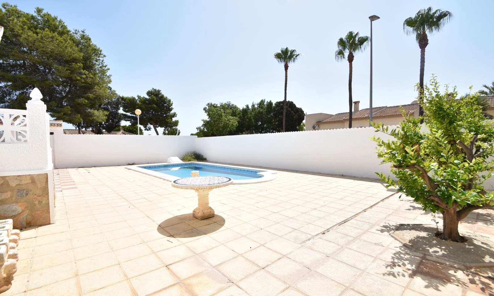 2 bedroom Villa for sale in Ciudad Quesada with pool garage - € 439,000 (Ref: 9168130)