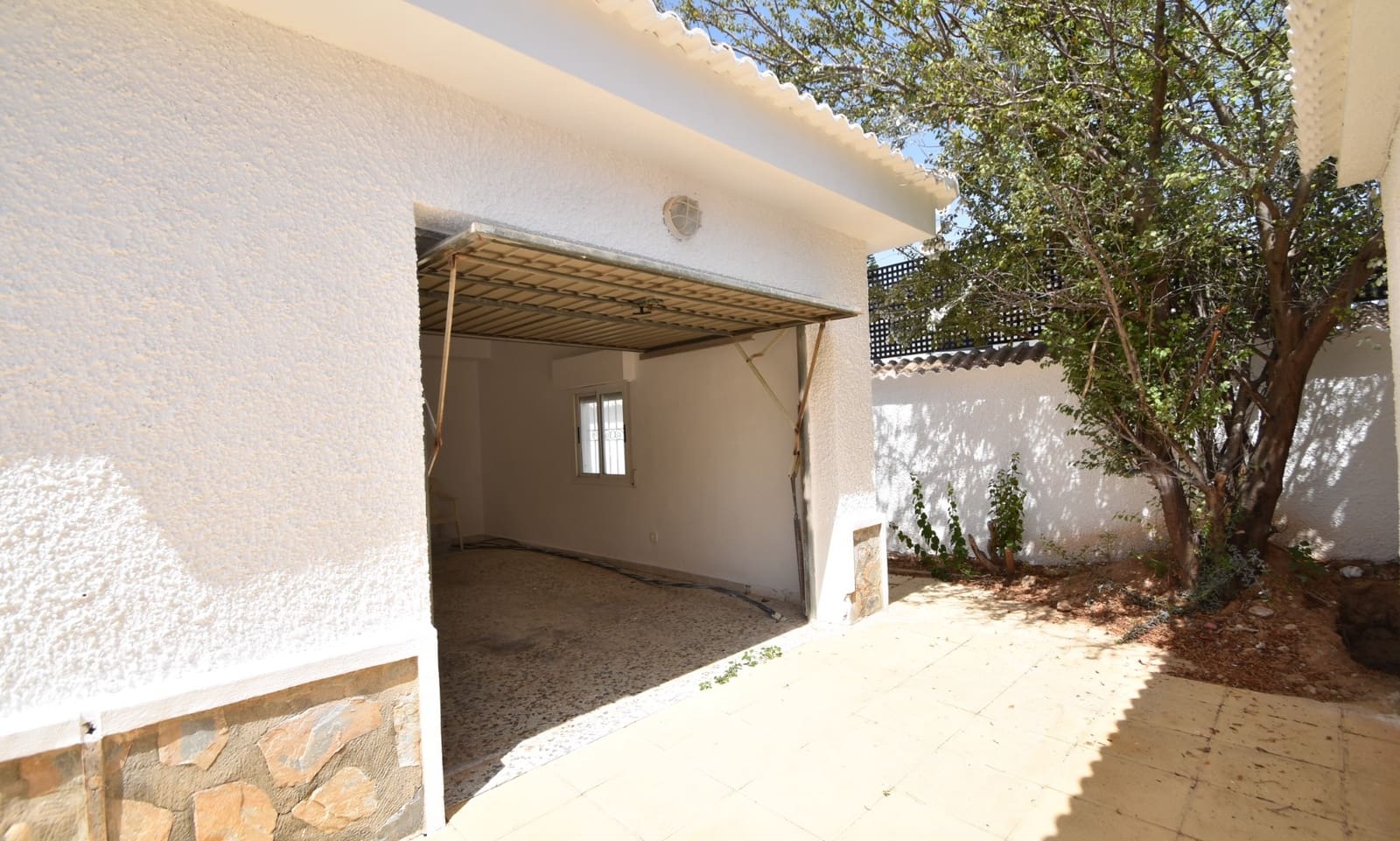 2 bedroom Villa for sale in Ciudad Quesada with pool garage - € 439,000 (Ref: 9168130)