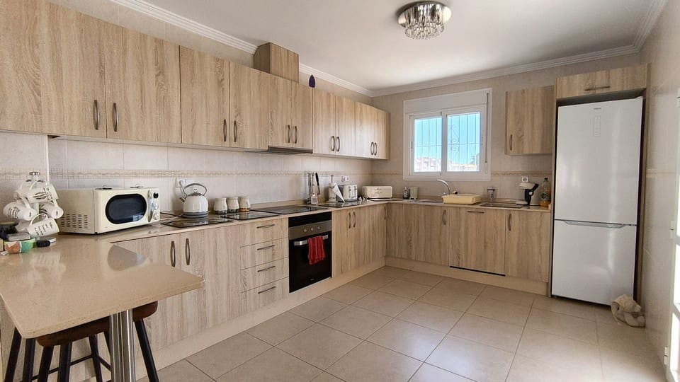 4 makuuhuone Huvila myytävänä paikassa Ciudad Quesada mukana uima-altaan - 674 950 € (Ref: 9168250)