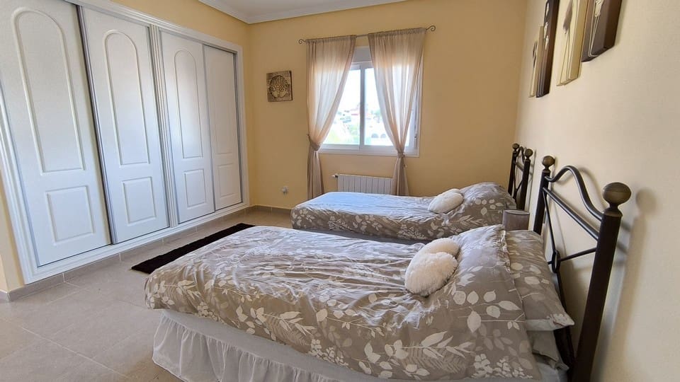 4 makuuhuone Huvila myytävänä paikassa Ciudad Quesada mukana uima-altaan - 674 950 € (Ref: 9168250)