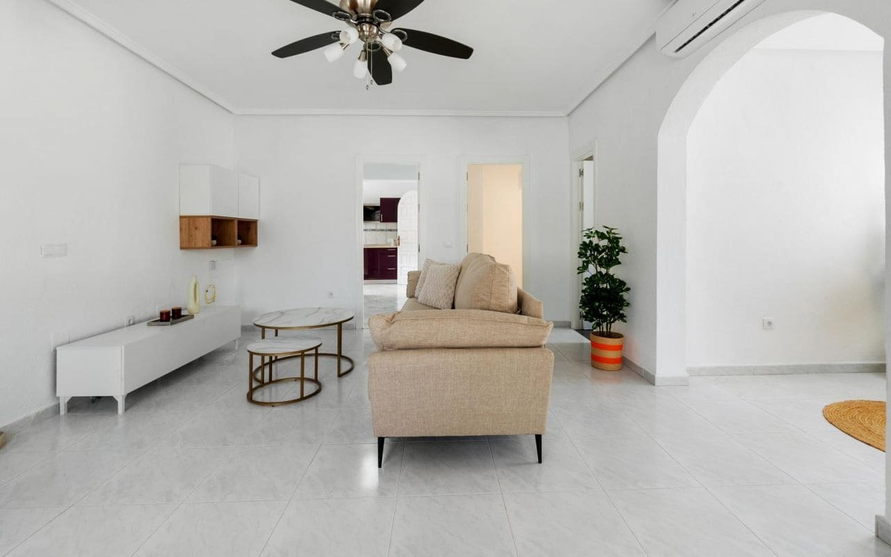 3 bedroom Villa for sale in Ciudad Quesada with pool garage - € 420,000 (Ref: 9189761)