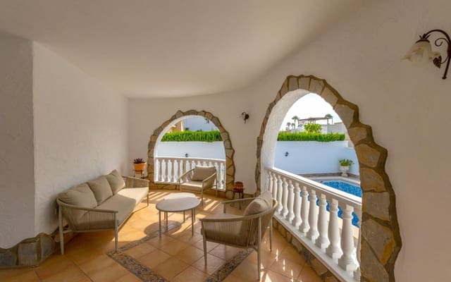 3 bedroom Villa for sale in Ciudad Quesada, Rojales with pool garage - € 420,000 (Ref: 9189761)