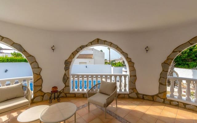 3 bedroom Villa for sale in Ciudad Quesada, Rojales with pool garage - € 420,000 (Ref: 9189761)