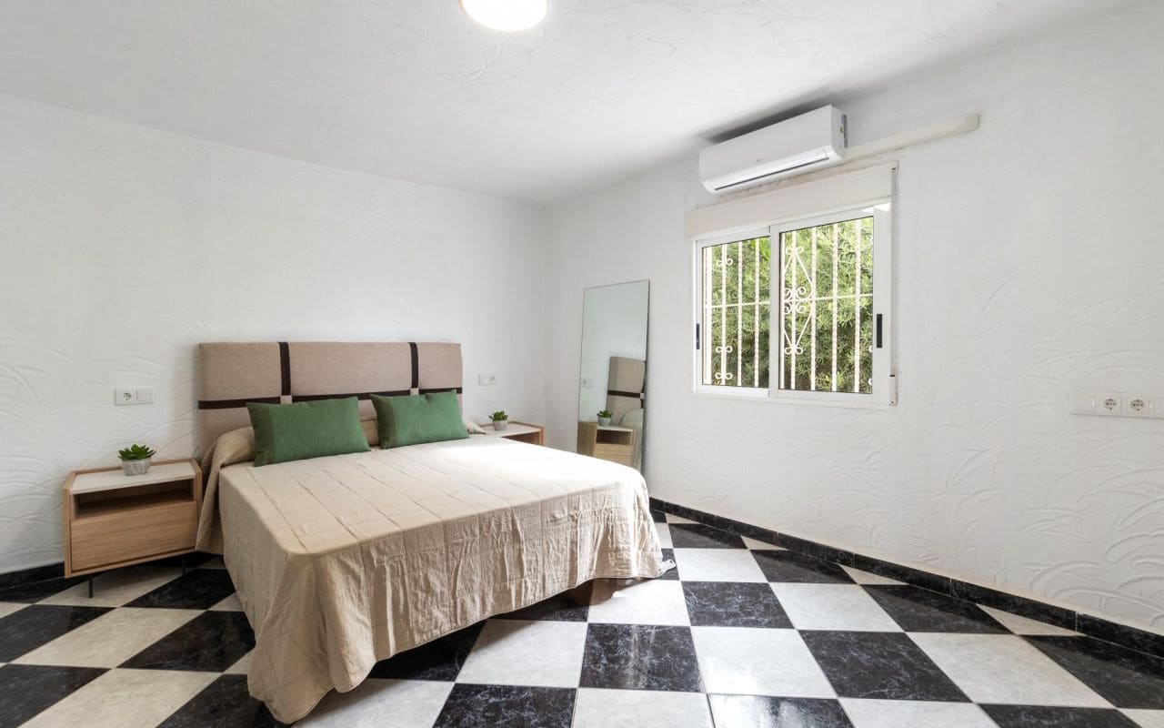 3 bedroom Villa for sale in Ciudad Quesada with pool garage - € 420,000 (Ref: 9189761)