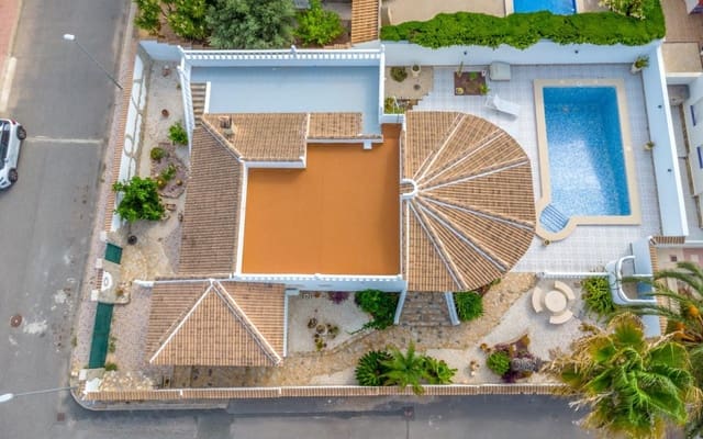 3 bedroom Villa for sale in Ciudad Quesada, Rojales with pool garage - € 420,000 (Ref: 9189761)