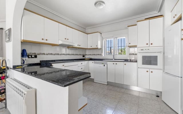 4 sypialnia Willa na sprzedaż w Playa Flamenca, Orihuela z basenem - 559 000 € (Ref: 9189897)