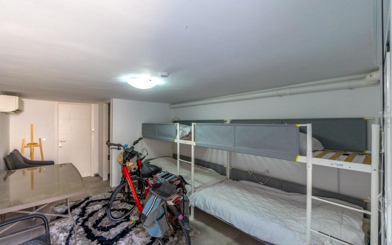 4 makuuhuone Huvila myytävänä paikassa Playa Flamenca mukana uima-altaan - 559 000 € (Ref: 9189897)