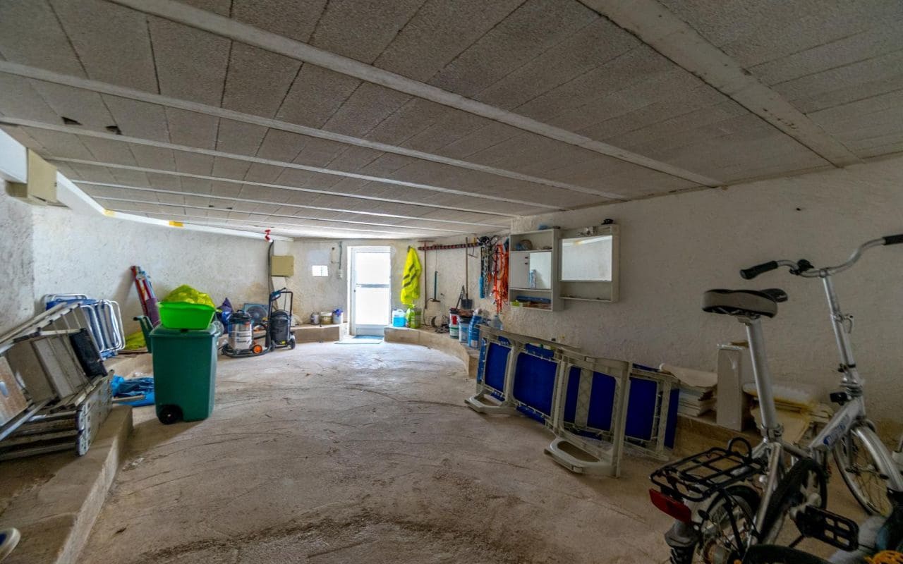 4 makuuhuone Huvila myytävänä paikassa Playa Flamenca mukana uima-altaan - 559 000 € (Ref: 9189897)