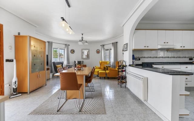 4 sypialnia Willa na sprzedaż w Playa Flamenca, Orihuela z basenem - 559 000 € (Ref: 9189897)