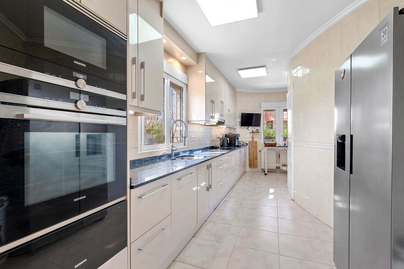 5 bedroom Villa for sale in Ciudad Quesada with pool garage - € 630,000 (Ref: 9190519)