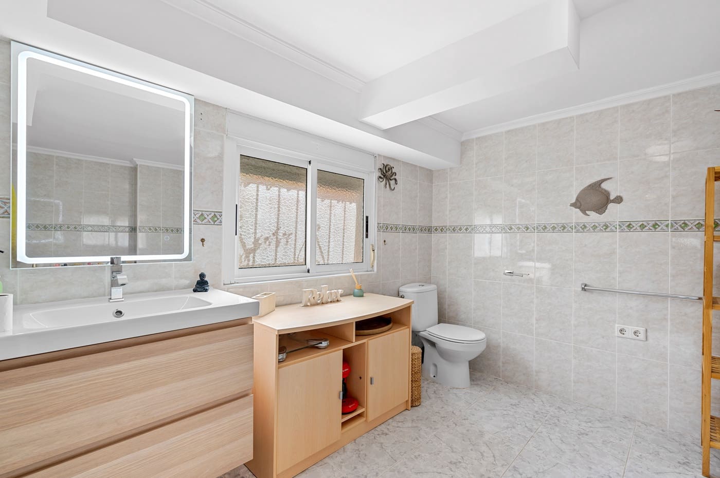 5 bedroom Villa for sale in Ciudad Quesada with pool garage - € 630,000 (Ref: 9190519)