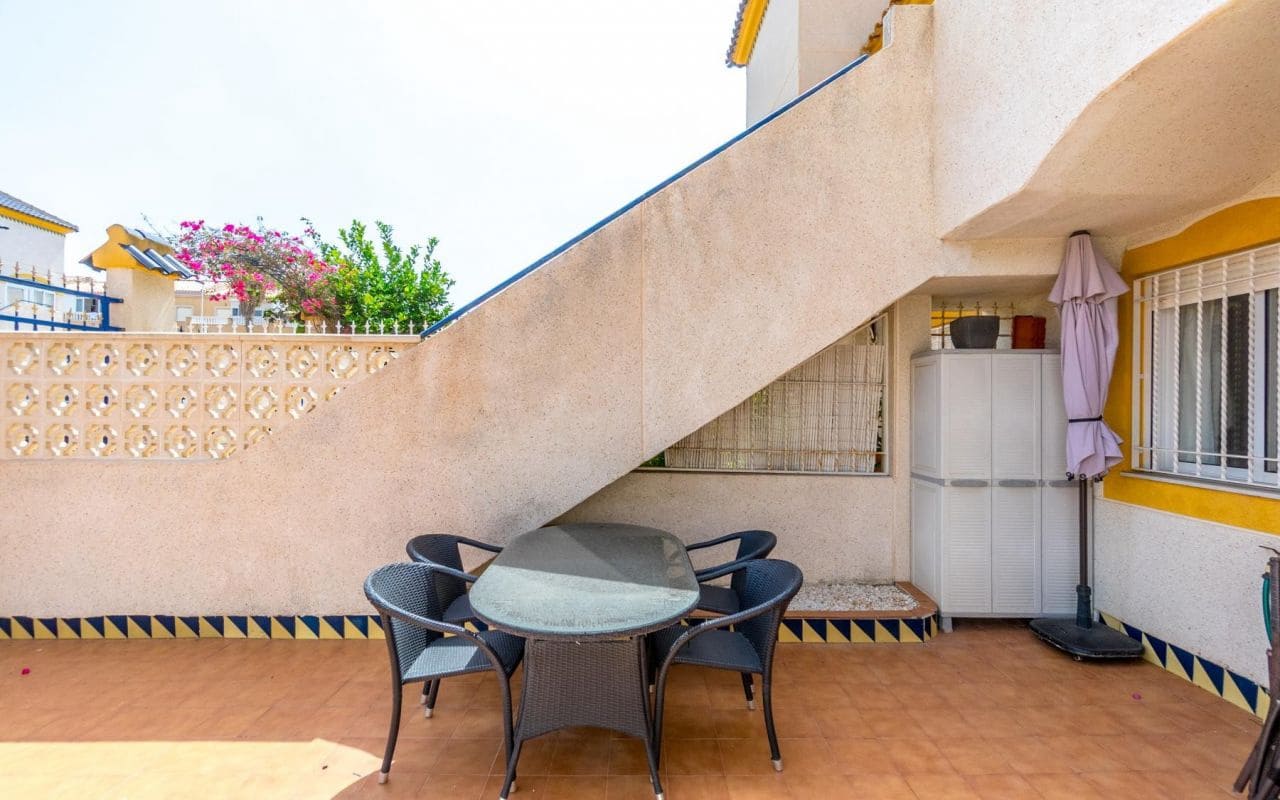 2 Zimmer Apartment zu verkaufen in Torrevieja mit Pool - 149.000 € (Ref: 9199951)