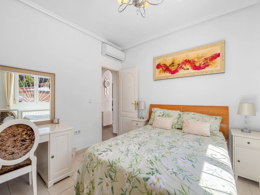 3 bedroom Villa for sale in Ciudad Quesada with pool - € 449,000 (Ref: 9234965)