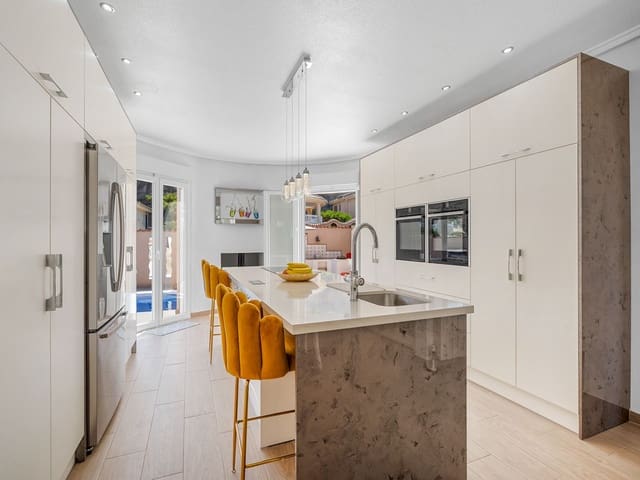 3 makuuhuone Huvila myytävänä paikassa Ciudad Quesada, Rojales mukana uima-altaan - 449 000 € (Ref: 9234965)