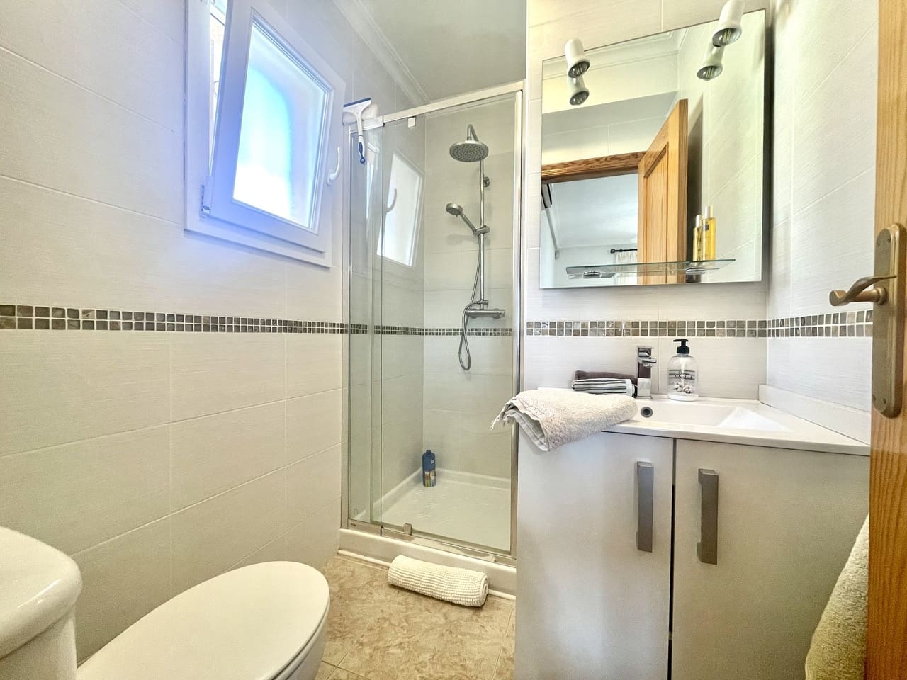 3 bedroom Villa for sale in Algorfa with pool - € 250,000 (Ref: 9255565)