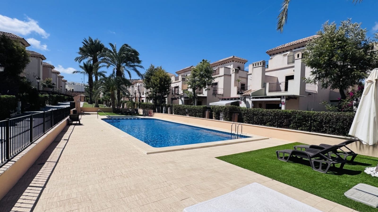 3 makuuhuone Paritalo myytävänä paikassa Algorfa mukana uima-altaan - 235 000 € (Ref: 9258082)