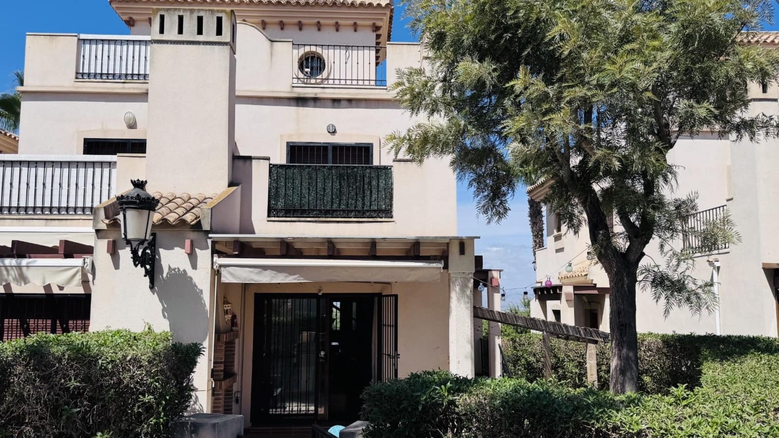 3 makuuhuone Paritalo myytävänä paikassa Algorfa mukana uima-altaan - 235 000 € (Ref: 9258082)