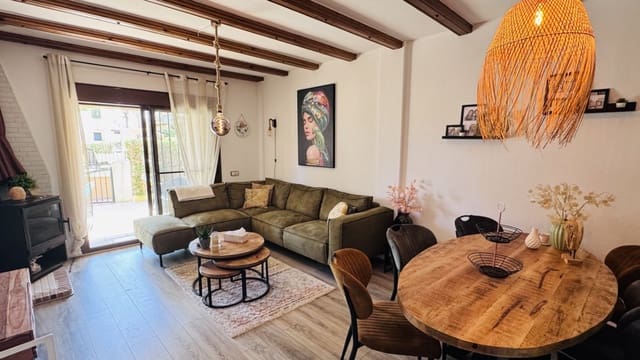 3 makuuhuone Paritalo myytävänä paikassa Algorfa mukana uima-altaan - 235 000 € (Ref: 9258082)