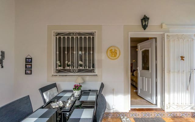 3 sovrum Radhus till salu i Torrevieja med pool - 223 000 € (Ref: 9270310)