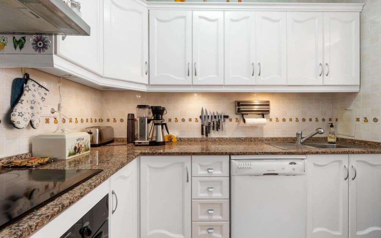 3 sovrum Radhus till salu i Torrevieja med pool - 223 000 € (Ref: 9270310)