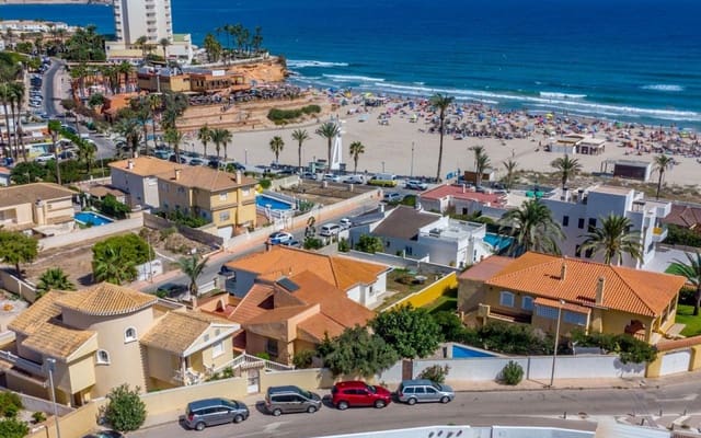 3 soverom Villa til salgs i La Zenia, Orihuela med svømmebasseng garasje - € 799 000 (Ref: 9270311)