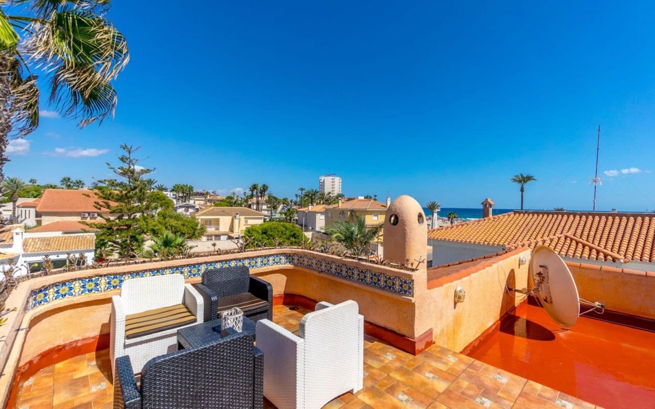 3 soverom Villa til salgs i La Zenia med svømmebasseng garasje - € 799 000 (Ref: 9270311)