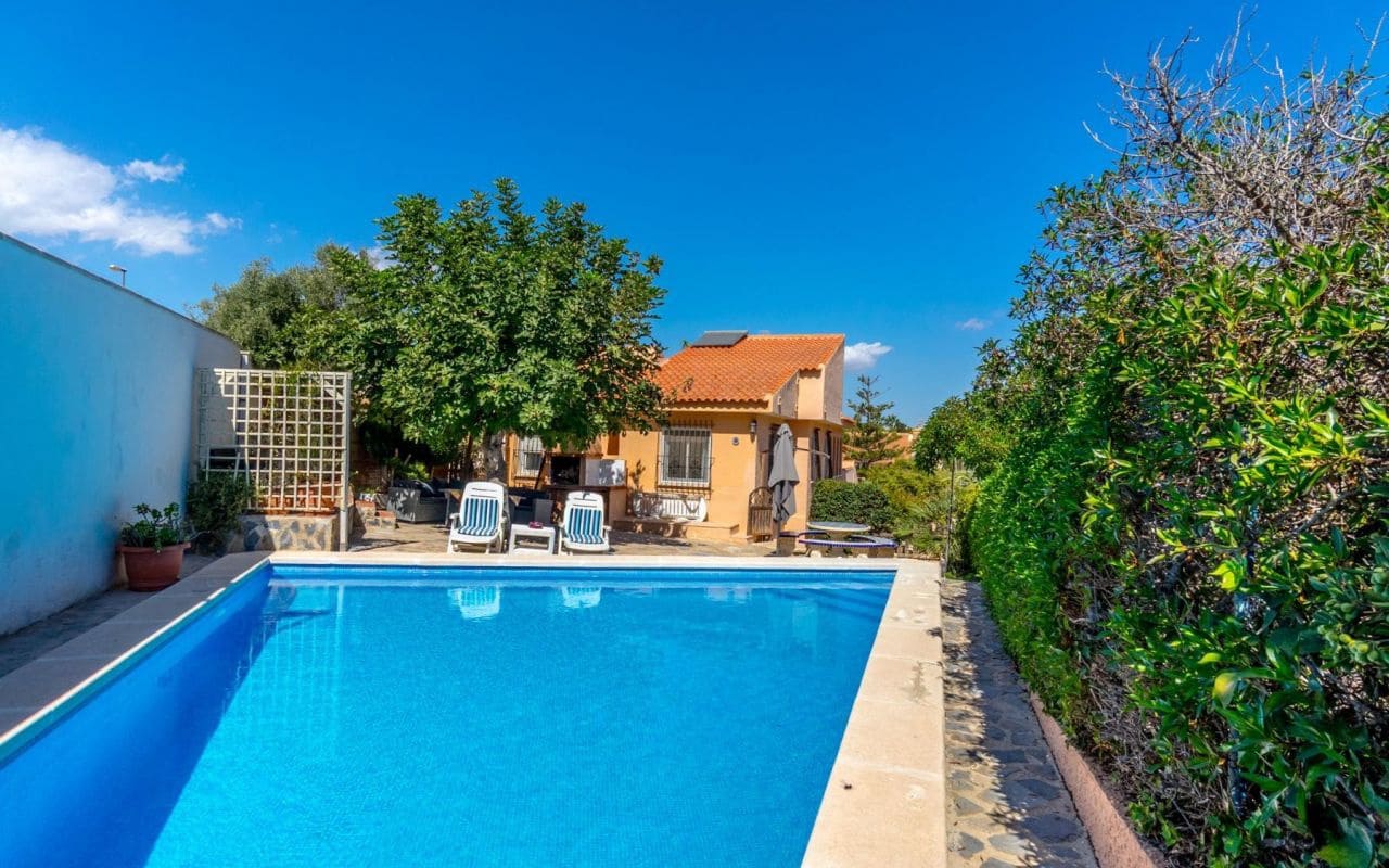 3 soverom Villa til salgs i La Zenia med svømmebasseng garasje - € 799 000 (Ref: 9270311)